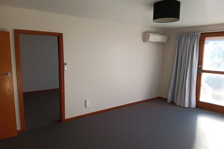 Photo of property in 2/33 Whitmore Street, Edgeware, Christchurch, 8013