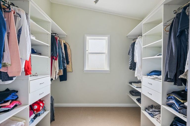 Photo of property in 192 Cambridge Terrace, Naenae, Lower Hutt, 5011