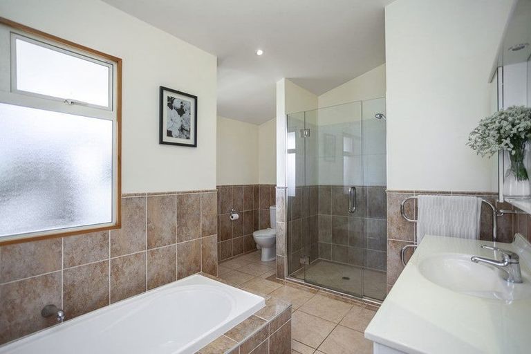 Photo of property in 26 Woodlau Rise, Huntsbury, Christchurch, 8022