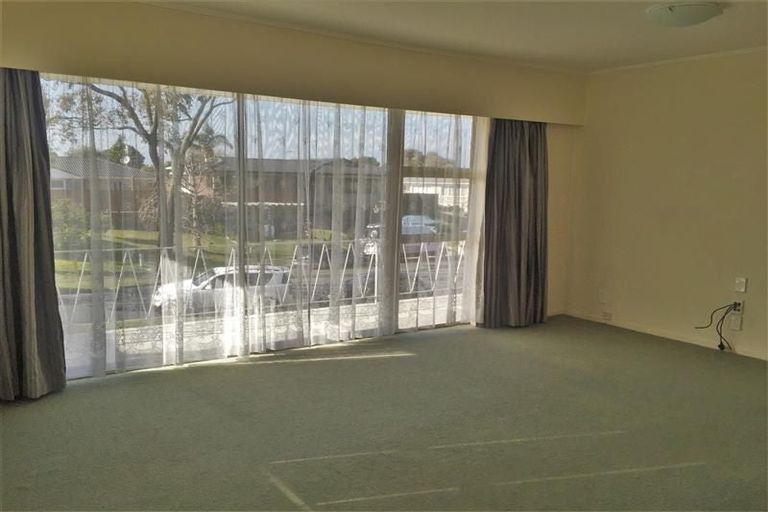 Photo of property in 7 Binda Place, Botany Downs, Auckland, 2010
