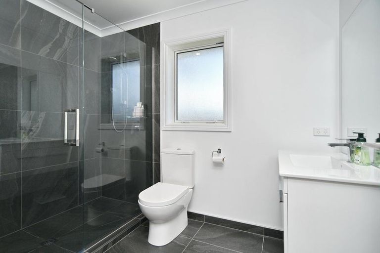 Photo of property in 3 Mcquillan Avenue, Woodend, 7610