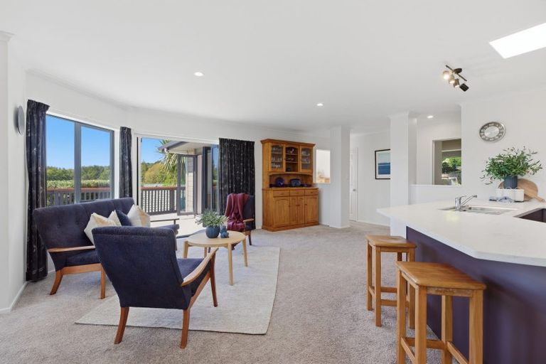 Photo of property in 15 Ashgrove Place, Ohauiti, Tauranga, 3112