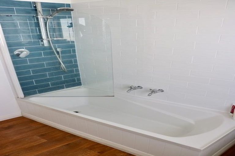 Photo of property in 31 Clifton Avenue, Carterton, 5713