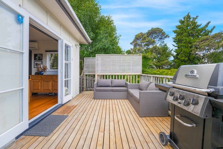 Photo of property in 1/66 Manuka Road, Glenfield, Auckland, 0629