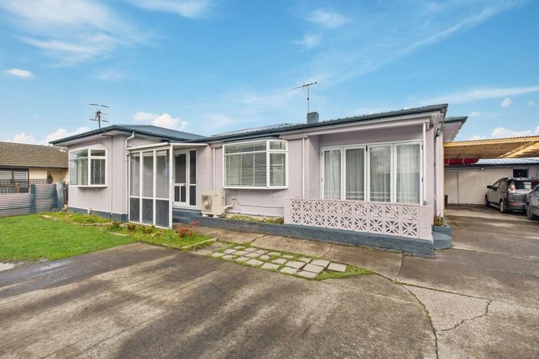 Photo of property in 698 Pioneer Highway, Takaro, Palmerston North, 4412