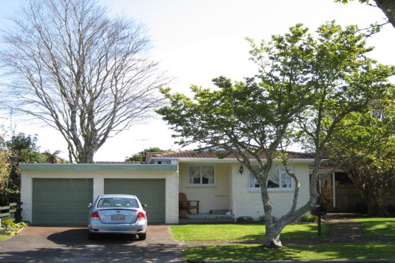 Photo of property in 3 Magnolia Drive, Westown, New Plymouth, 4310