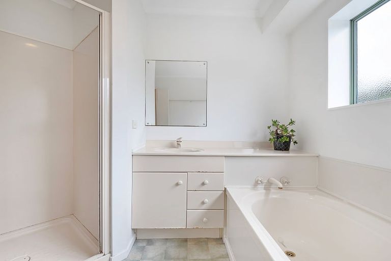 Photo of property in 51 Basley Road, Owhata, Rotorua, 3010