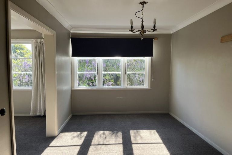 Photo of property in 6 Newall Avenue, Bryndwr, Christchurch, 8052