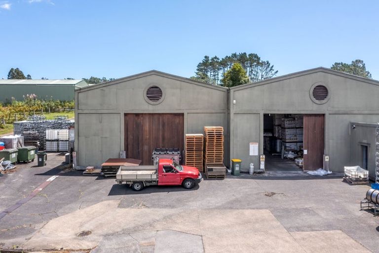 Photo of property in 601 State Highway 16, Kumeu, 0891