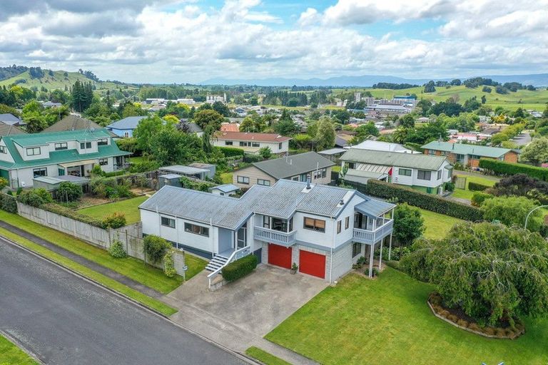 Photo of property in 21 Hillcrest Street, Tirau, 3410
