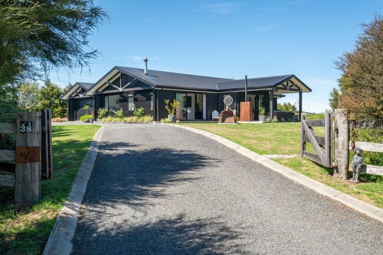 Photo of property in 38 Katelyn Place, Kinloch, Taupo, 3385