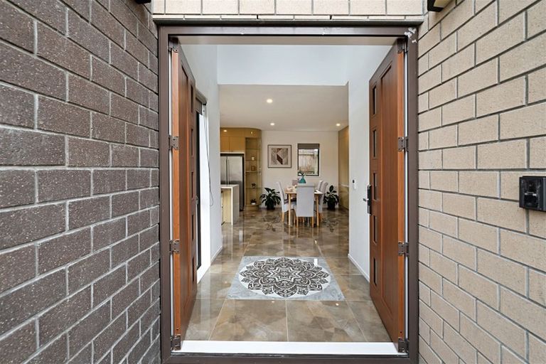 Photo of property in 74b Stamford Park Road, Mount Roskill, Auckland, 1041