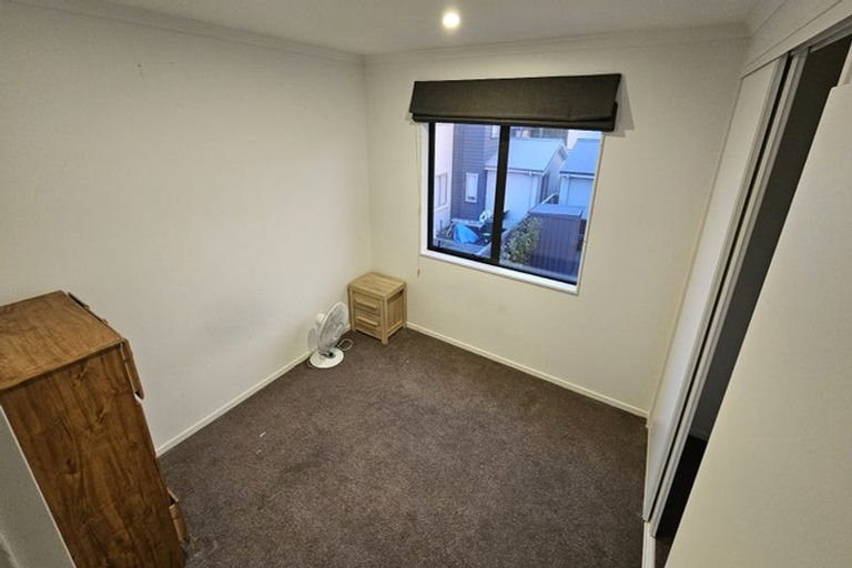 Photo of property in 49 Mettam Drive, Swanson, Auckland, 0614