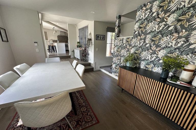 Photo of property in 11 Glen Road, Raumati South, Paraparaumu, 5032