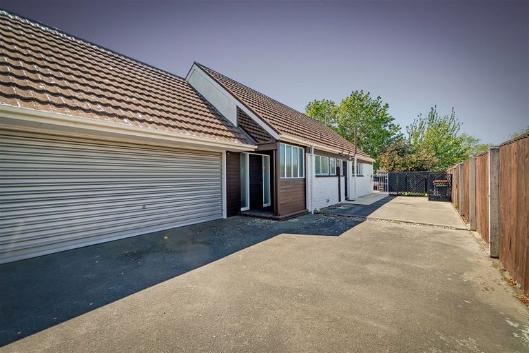 Photo of property in 70a Cutts Road, Russley, Christchurch, 8042