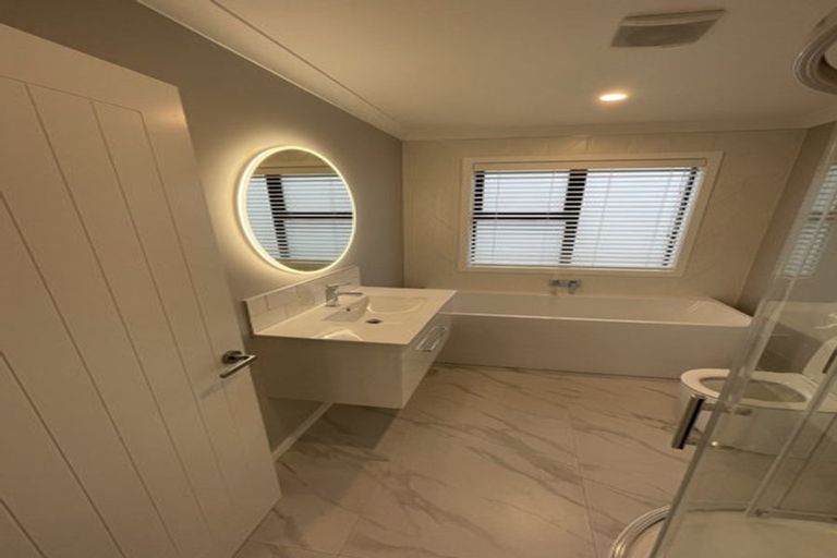 Photo of property in 116 Silverstream Road, Crofton Downs, Wellington, 6035