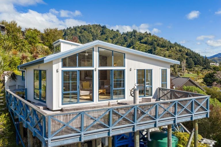 Photo of property in 45 Boons Valley Road, Waikawa, Picton, 7220