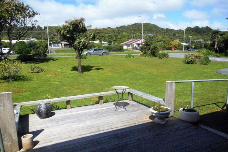 Photo of property in 2 Wilson Crescent, Karoro, Greymouth, 7805