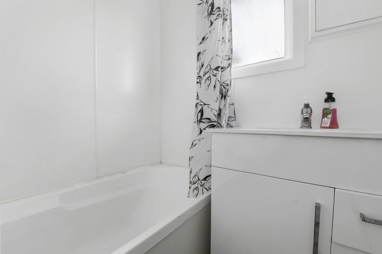 Photo of property in 271 Balmoral Drive, Tokoroa, 3420