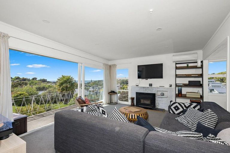 Photo of property in 14 Hythe Terrace, Mairangi Bay, Auckland, 0630
