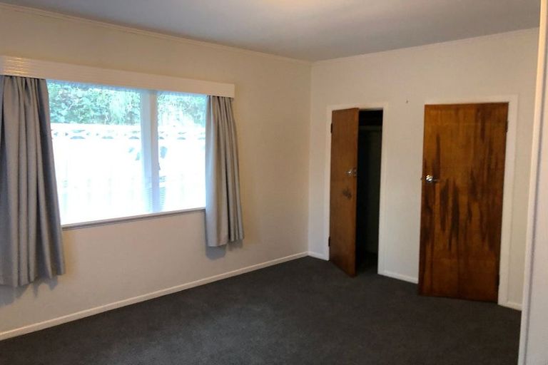 Photo of property in 1 Mace Street, Island Bay, Wellington, 6023