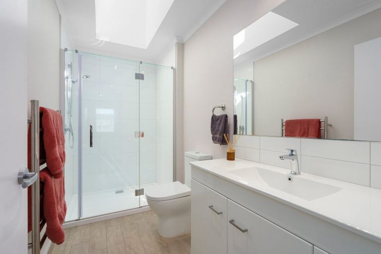 Photo of property in 3 Tucker Close, Leamington, Cambridge, 3432