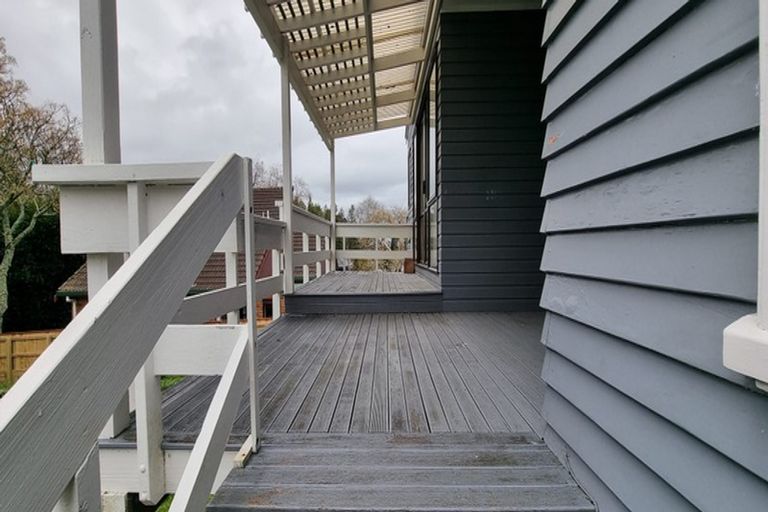 Photo of property in 2 Graham Collins Drive, Windsor Park, Auckland, 0632