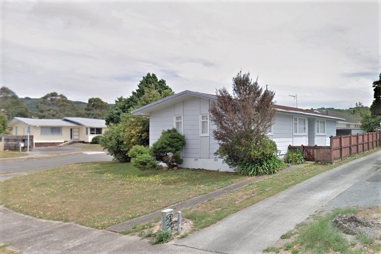 Photo of property in 31 Blueberry Grove, Timberlea, Upper Hutt, 5018