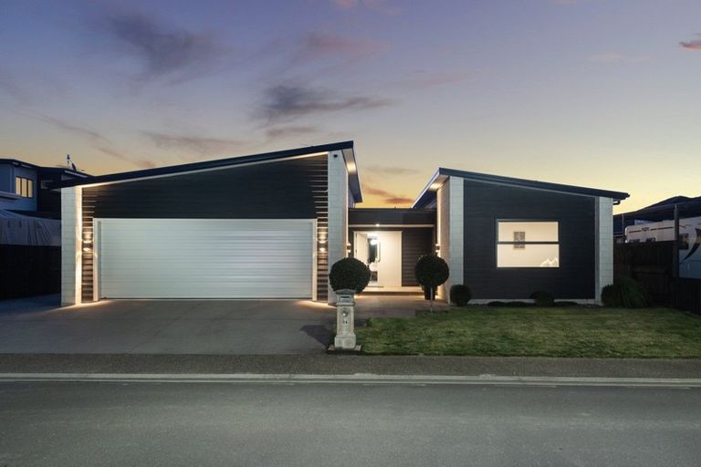 Photo of property in 34 Double Bay Road, Pyes Pa, Tauranga, 3112