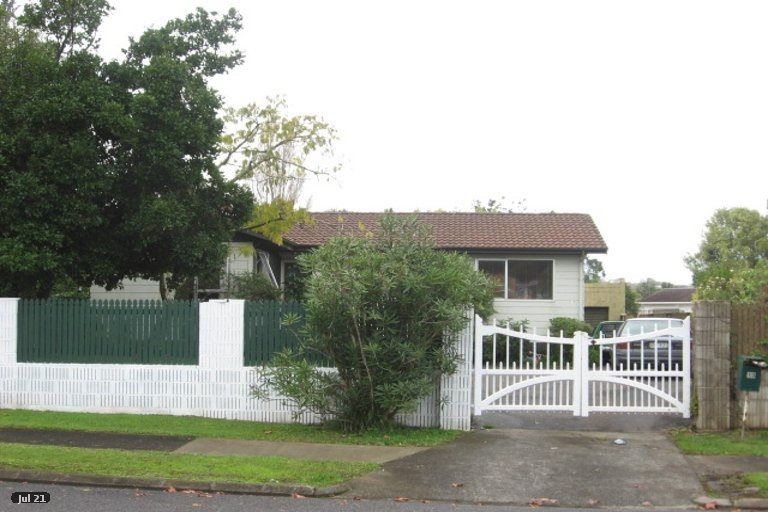 Photo of property in 13 Lisa Rise, Half Moon Bay, Auckland, 2012