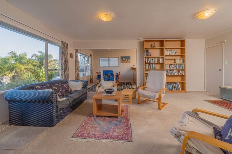 Photo of property in 23 Jellicoe Road, Murrays Bay, Auckland, 0630