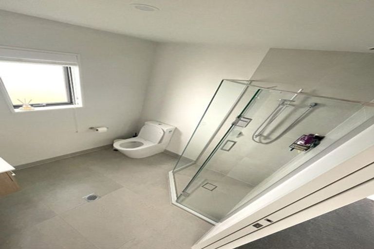 Photo of property in 9/66 Metcalfe Road, Ranui, Auckland, 0612