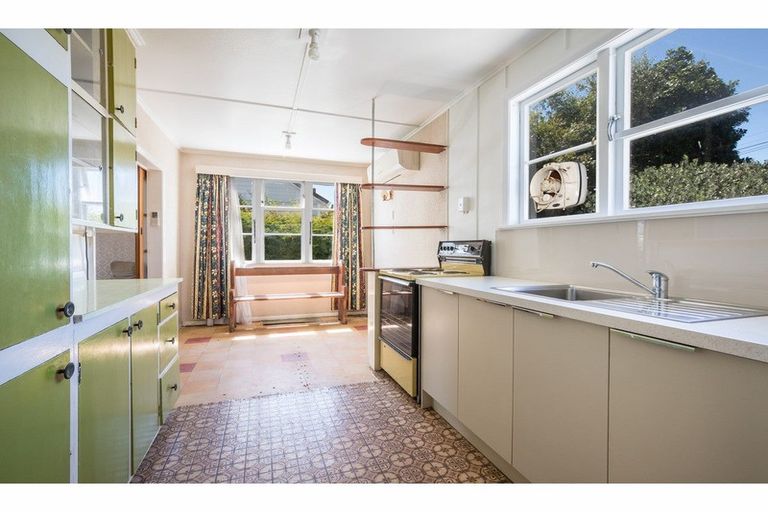 Photo of property in 26 Biddle Crescent, Taita, Lower Hutt, 5011