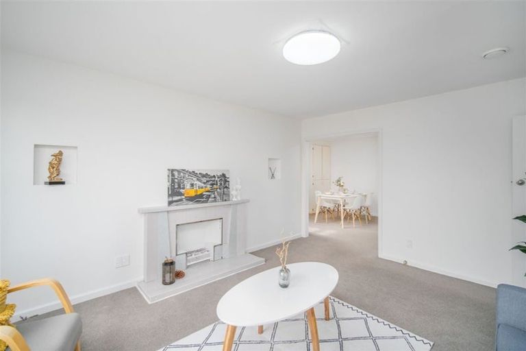 Photo of property in 53 Greendale Avenue, Avonhead, Christchurch, 8042