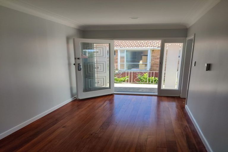 Photo of property in 4 Tiki Street, New Lynn, Auckland, 0600
