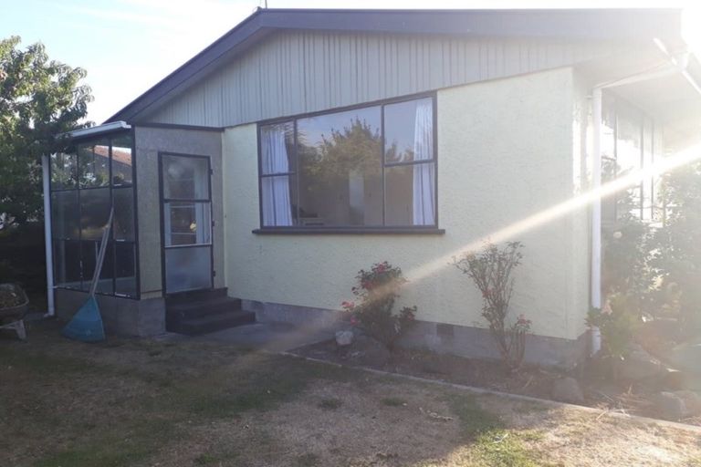 Photo of property in 99 Dunns Avenue, The Pines Beach, 7630
