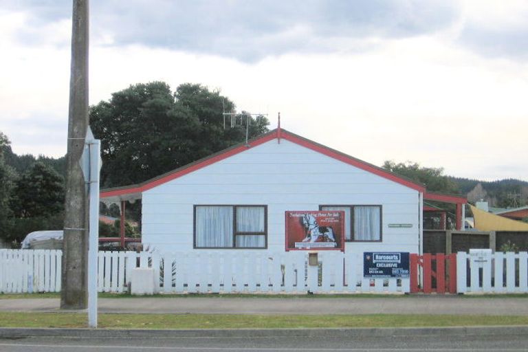 Photo of property in 401a Port Road, Whangamata, 3620