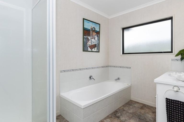 Photo of property in 3 Brackenburn Drive, Ohauiti, Tauranga, 3112