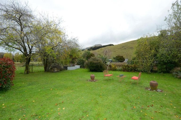Photo of property in 4511 Christchurch Akaroa Road, Little River, 7591
