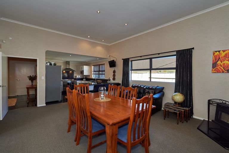 Photo of property in 9 Masefield Terrace, Kelvin Grove, Palmerston North, 4414