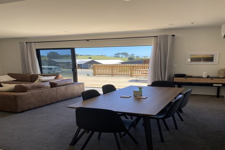 Photo of property in 33 Omahina Street, Raglan, 3225