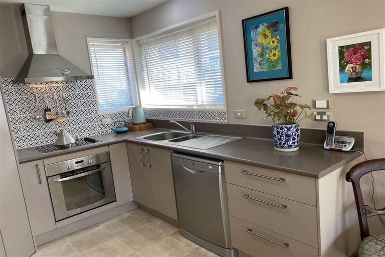 Photo of property in 2/19 Orontes Street, Shirley, Christchurch, 8013