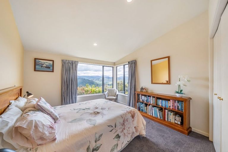 Photo of property in 58 Mt Marua Way, Timberlea, Upper Hutt, 5018