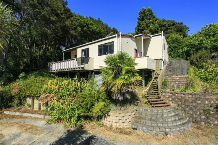 Photo of property in 40 Finn Place, Totara Vale, Auckland, 0629