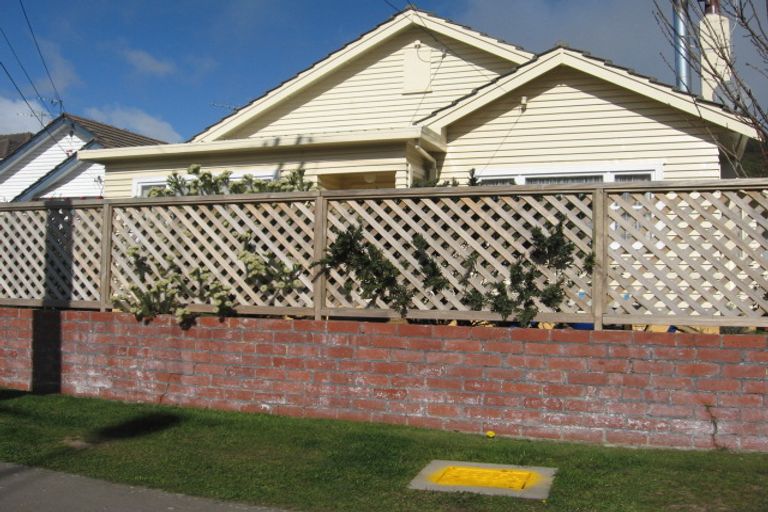 Photo of property in 337 Karori Road, Karori, Wellington, 6012
