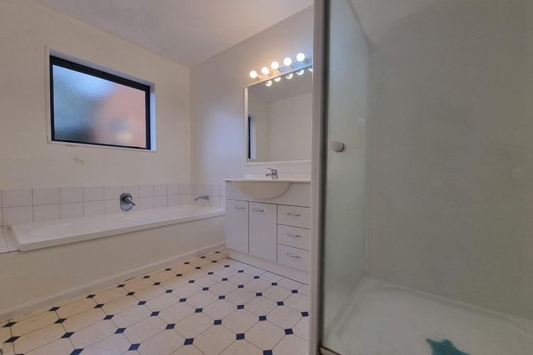 Photo of property in 59 Orlando Crescent, Waimairi Beach, Christchurch, 8083