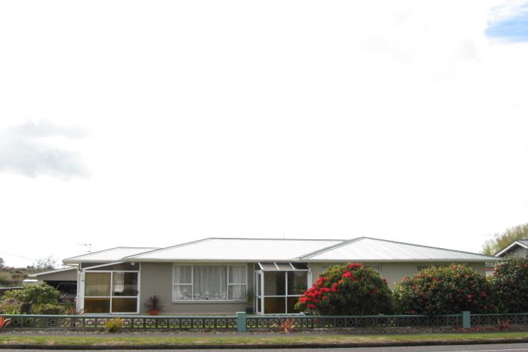 Photo of property in 90 Pembroke Road, Pembroke, Stratford, 4332