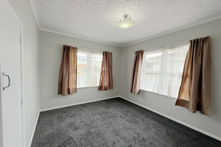 Photo of property in 18 Forbes Road, Favona, Auckland, 2024