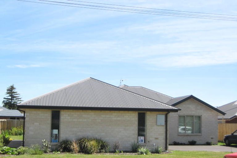 Photo of property in 6 Railway Terrace, Templeton, Christchurch, 8042