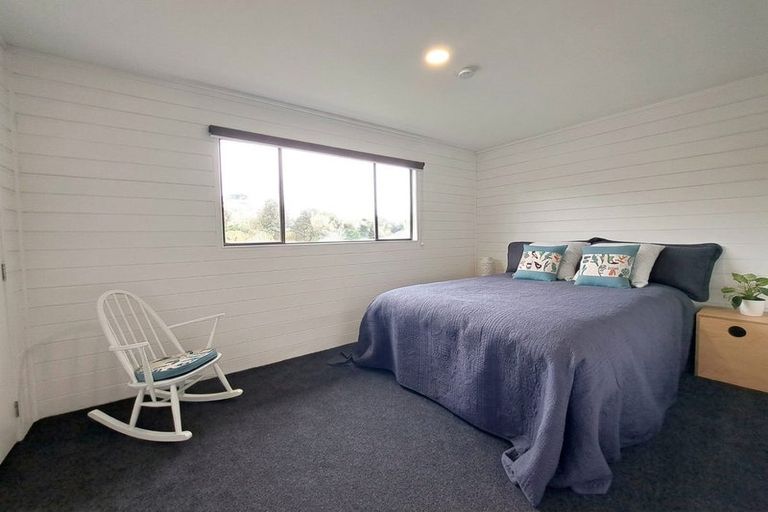 Photo of property in 12 Wilkinson Way, Browns Bay, Auckland, 0630